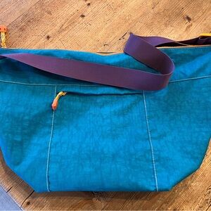 Urban outfitters bright nylon sling bag